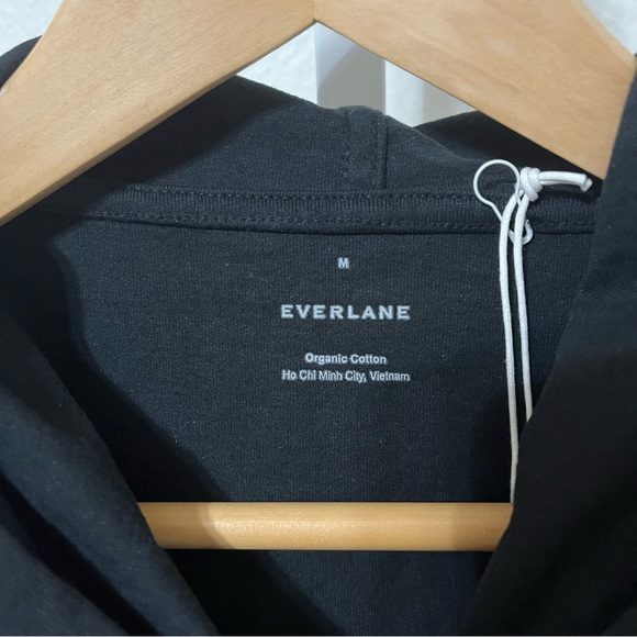 NWT Everlane Organic Cotton Cropped Hoodie Medium Black Sustainable - Picture 6 of 9